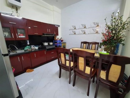 Chích Chủ Cần Bán Nhá Phố Mễ Trì Hạ, lô góc, 2 mặt phố ô tô vào kd 60m2, 5 tầng, giá 8.1 ty
