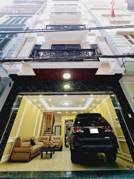 Bán nhà Mạc Thái Tổ, diện tích sử dụng 45m2, 7 tầng, mt 5m, ô tô, kinh doanh