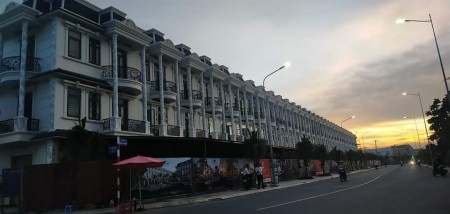 Nhà phố liền kề sang trọng, phong cách tây âu dt 68m2-80m2, nhà hoàn thiện chỉ dọn vào ở