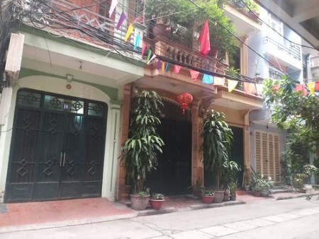 Bán nhà Hoàng Mai ngõ rộng hơn phố cho thuê vui 12tr/ tháng dt 50m2 giá 4.5 tỷ LH:0971.55.91.95