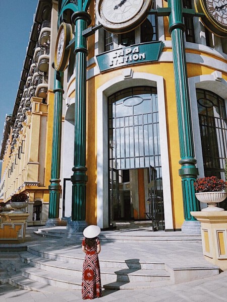 Bán lô đất du lịch dt 2000m2, xây dựng gần 1300m, sổ đỏ 600m, giá rẻ, view toàn cảnh