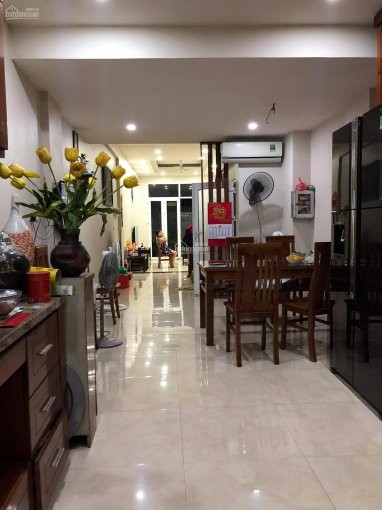 Cần bán gấp nhà phố Thịnh Hào Quận Đống Đa nhà 5 tầng giá chỉ 4 tỷ, lh 0986592216