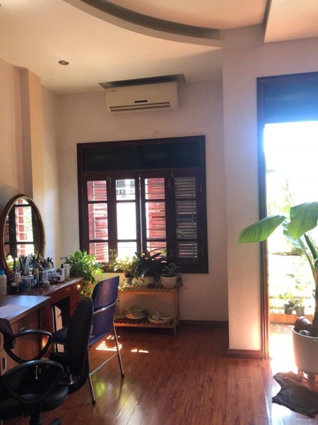 Cần bán Nhà Quang Trung diện tích sử dụng 40m2, 4 tầng, giá bán 3..tỷ, miễn môi giới