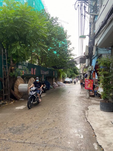 279 Hoàng Mai Đất vàng đầu tư, nhỉnh 50 triệu/m2, ô tô đỗ cổng, DT 90m2 nhỉnh 4 tỷ