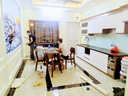 Bán nhà phố Yên Lạc ô tô đỗ cửa, trung tâm Hai Bà Trưng, sổ đỏ chính chủ