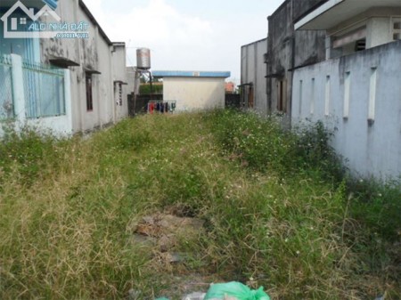 GĐ Tôi chính chủ cần bán lô đất đẹp 107m2 giá rẻ, vị trí đẹp, an toàn pháp lý, gần KCN
