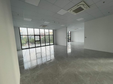Cho thuê sàn văn 80m2 mặt phố Nam Đồng Đống Đa, tiện ích đầy đủ