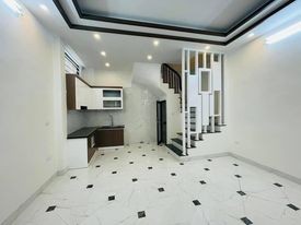 Bán Nhà Xuân La, Tây Hồ diện tích 40m 5 Tầng Thông Thoáng, Ở Luôn Giá 4,5 tỷ