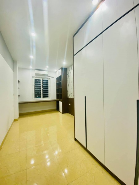 Bán nhà ngõ ba gác nhà đẹp 2 mặt thoáng tặng hết nội thất, 30m ra ô tô tránh