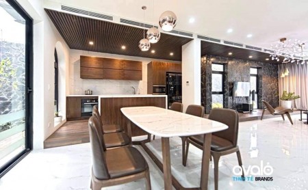 Nhà mới Lâm Du đẹp thoáng trước sau, ngõ thông dt 61m2, 4 tầng, giá 5.8 tỷ, lhcc