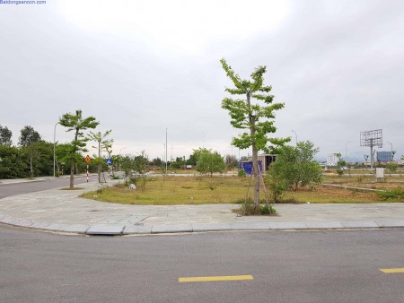Bán đất nền trung tâm thành phố Đồng Hới, ngay trung tâm hành chính công