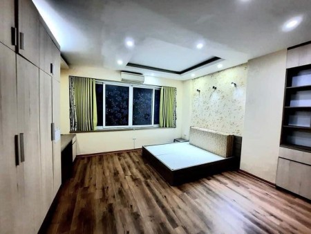 Định Công Thượng diện tích 64m2, 4 tầng 6 pn, giá chỉ 3.3 tỷ dong tiền 15 triệu/tháng