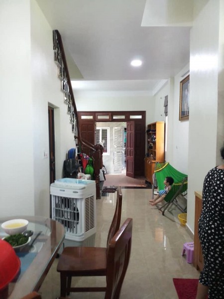 Bán nhà ngõ linh Quang 4 tầng trung tâm quận Đống Đa lô góc giá chỉ có 2 tỷ