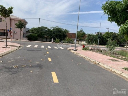 Bán đất mặt tiền đường 17m5 - Sổ đỏ trao tay chính chủ, liên hệ 0382379947