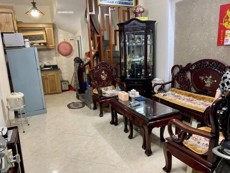 Bán nhà Đức Long Quận Long Biên, sổ đỏ nở hậu chính chủ sẵn sàng giao dịch