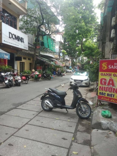 Bán nhà lô góc mặt phố Lý Văn Phức, 69m x 3 tầng, mặt phố kinh doanh giá chỉ 12,7 tỷ