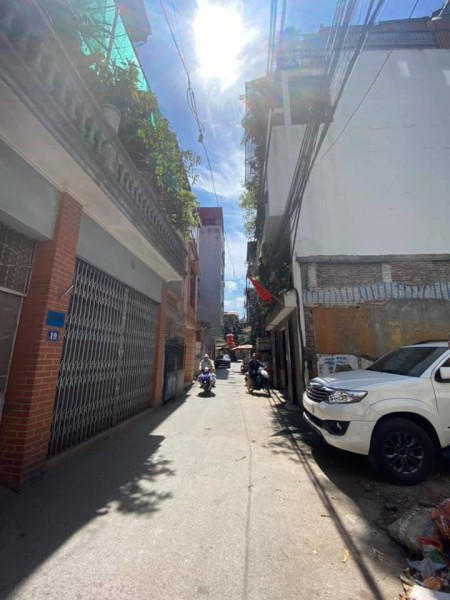 Bán nhà Mậu Lương, Hà Đông, lô góc nở hậu gần phố tiện ích đầy đủ, giá 2.3 tỷ