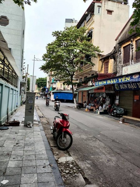 Bán nhà mặt phố Ngõ Trạm Hàng Bông Hoàn Kiếm, 5 tầng dtsd 100m2.