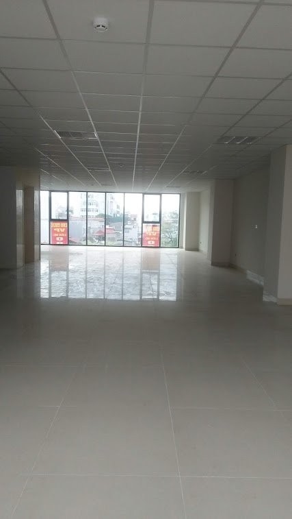 Cho thuê văn phòng diện tích sử dụng 60m2 mặt phố bạch mai gần ngã tư Lê Thanh Nghị