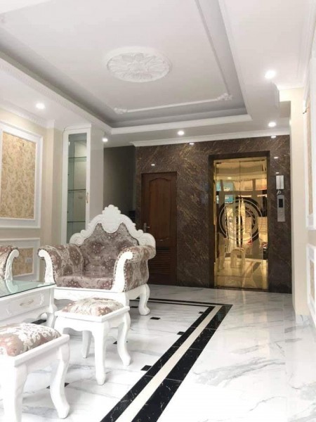 Bán nhà Long Biên, lô góc có gara thang máy, kinh doanh tốt, giá 5 tỷ, lh 092 234 6363