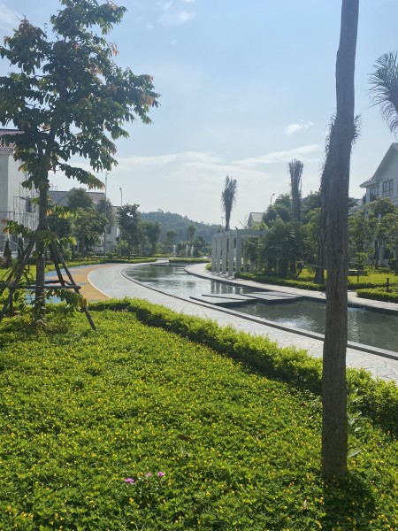 Đi đến slide 2