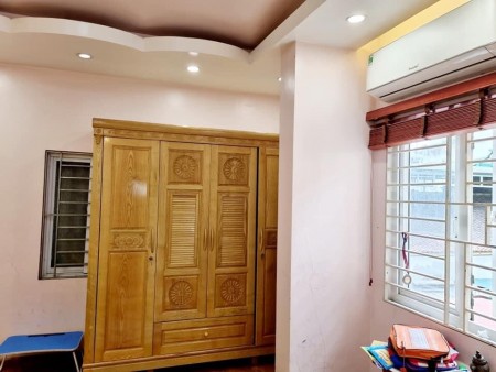 Bán nhà nguyên căn diện tích 62m2 mặt tiền 6m giá chỉ 3 tỷ gần Trung Tâm Hà Đông