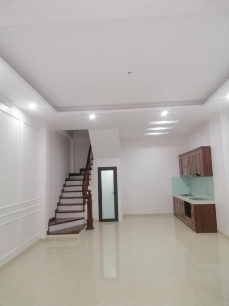 BÁN GẤP Nhà phố Hoàng Ngân, Thanh Xuân MỚI Ôtô 30m 45m2x5T Giá 4,88tỷ