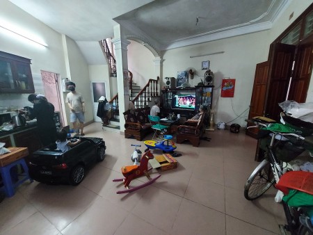 Diện Tích Rộng giá rẻ ở luôn giá chỉ 3.8 tỷ trung tâm Hà Đông, đúc 4 tầng
