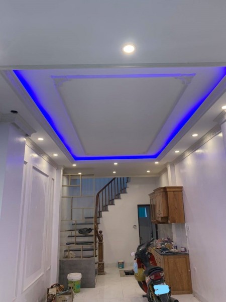 Bán nhà Nam Từ Liêm, ô tô qua nhà kd đỉnh, vào ở ngay, dt 38m2, 4 tầng, giá bán 3.25 tỷ