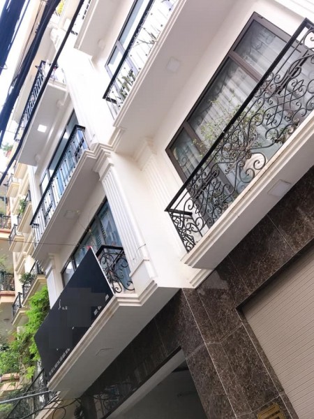 Dt 55m2 Cầu Giấy 5 tầng gara ô tô 20m ra mặt phố Cầu Giây giá hơn 8 tỷ