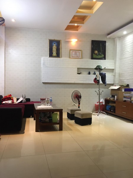 Đầu Phố Nguyễn Trãi, Vị Trí Vàng, Nhà Đẹp Ở Ngay, Gần Phố, 46m2*4T, 4 tỷ.