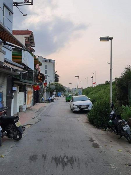 Đường Âu Cơ dt 91m2, mt 7.4, lô góc 3 thoáng, gần hồ, kinh doanh, giá 24 tỷ.