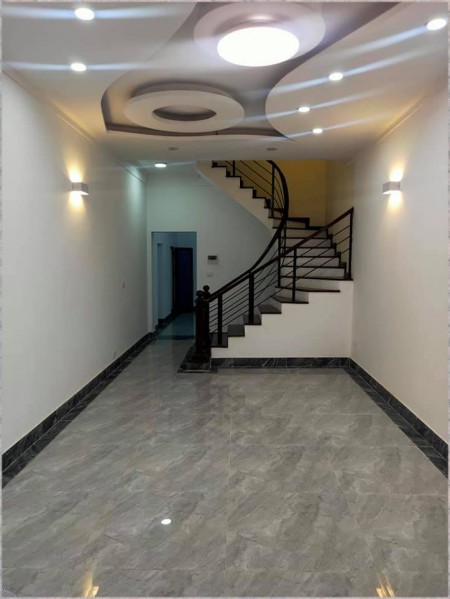 Bán nhà Đội Cấn Ba Đình diện tích sử dụng 90m2 chỉ hơn 5 tỉ