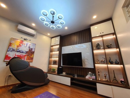 Hạ 1 tỷ nhà mặt ngõ to ô tô tránh Minh Khai yên tĩnh, giá bán chỉ 10.5 tỷ