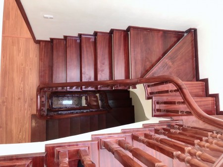 Bán Nhà Mặt Phố Khâm Thiên, dtsd 80m2, 5 tầng, giá bán 28 tỷ thương lượng.