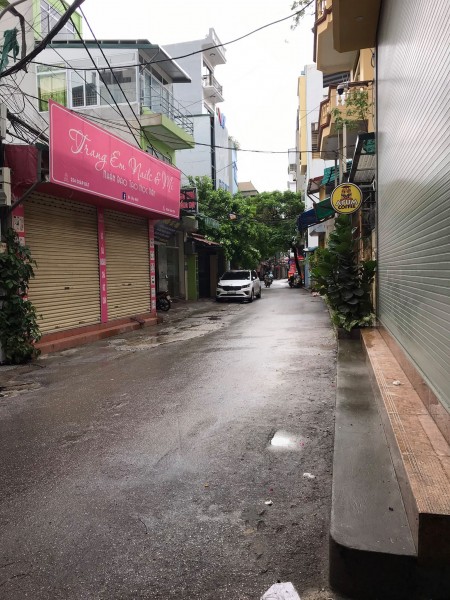 Cần bán gấp nhà Giáp Bát , ngõ rộng, thoáng, ô tô tránh cách 10m, nhà đẹp DT 36m2 nhỉnh 4 tỷ