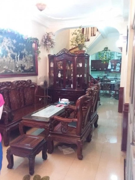 Giá nhỉnh 2.4 tỷ, nhà đẹp nội thất xịn, ở luôn, dt 35.5m2, 5 tầng đúc Hà Cầu, Quận Hà Đông