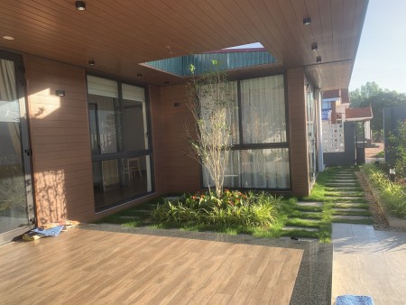 Bán villa với diện tích 600m² gần sân golf minh trí, giá thương lượng chính chủ