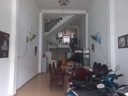 Cho thuê nhà HXT Lê Thị Hồng, P17, Gò Vấp, 5x20m, 1 trệt, 3 lầu, ST, 13 triệu/tháng