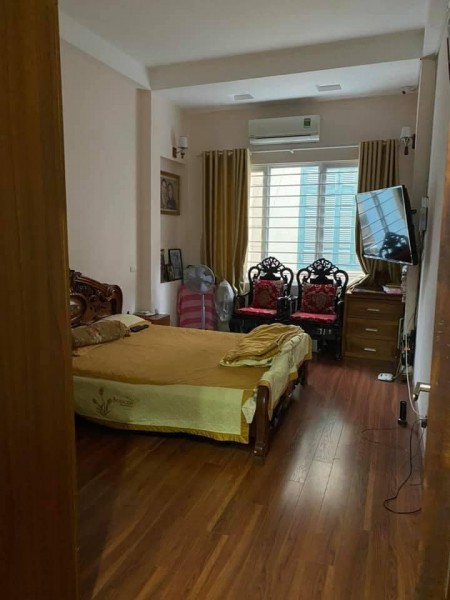 Bán nhà Trần Khát Chân, thoáng sáng, tràn ngập sinh khó, dt 46.2m2, giá nhỉnh 4 tỷ