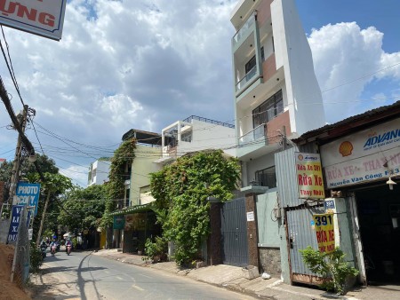 (Gò Vấp)Bán nhà vị trí đẹp, hxh, Nguyễn Văn Công, dt 57m2, 2 tầng, giá bán 5.6 tỷ
