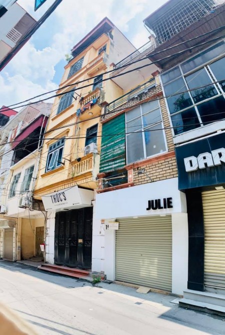 Bán nhà dt 50m2, 5 tầng phố Trần Quốc Hoàn, lô góc thoáng 2 mặt thoáng, ngõ ô tô tránh
