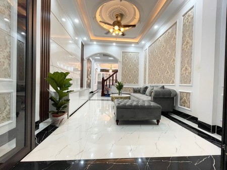 Bán nhà Phú Thượng- Tây Hồ, WIEW Sông Hồng, dt 38m2, giá 4,2 tỷ
