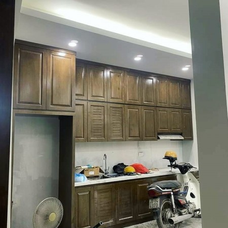 Nhà đẹp Nguyễn. Khang, dt 47m, 4 tầng mt 5.8m, giá bán 5.1 tỷ, lh 0965605131