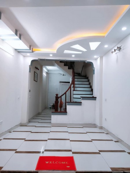 Siêu hiếm có nhà phố Hoàng Như Tiếp lô góc cực thoáng, dt 45m2, giá chỉ hơn 4 tỷ, lhcc