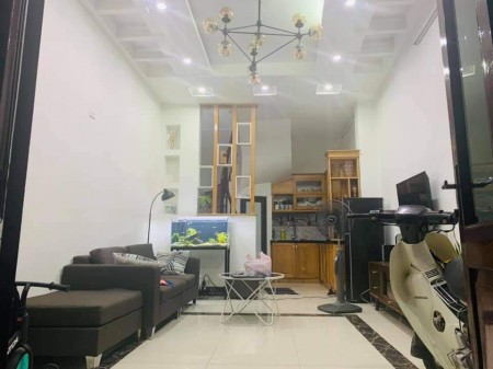 Bán nhà Quan Nhân 29m2 giá bán 3.45 tỷ, ngõ thông gần phố, an sinh tốt, sổ riêng