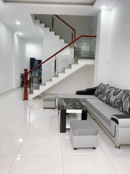 Nhà mới xây Thủ Dầu Một mặt tiền kinh doanh, giá bán 2.75 tỷ, lhcc