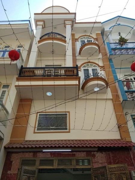Bán nhà Tân Chánh Hiệp 10, Quận 12 54m2 4 tầng chỉ 4.69 tỷ thương lượng
