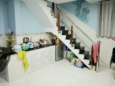 Bán gấp nhà Trung tâm Bình Thạnh, 4 tầng bê tông cốt thép, giá bán 4.65 tỷ