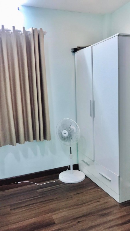 Bán gấp nhà Trung tâm Bình Thạnh, 4 tầng BTCT, giá bán 4.65 tỷ, lh 0914978038